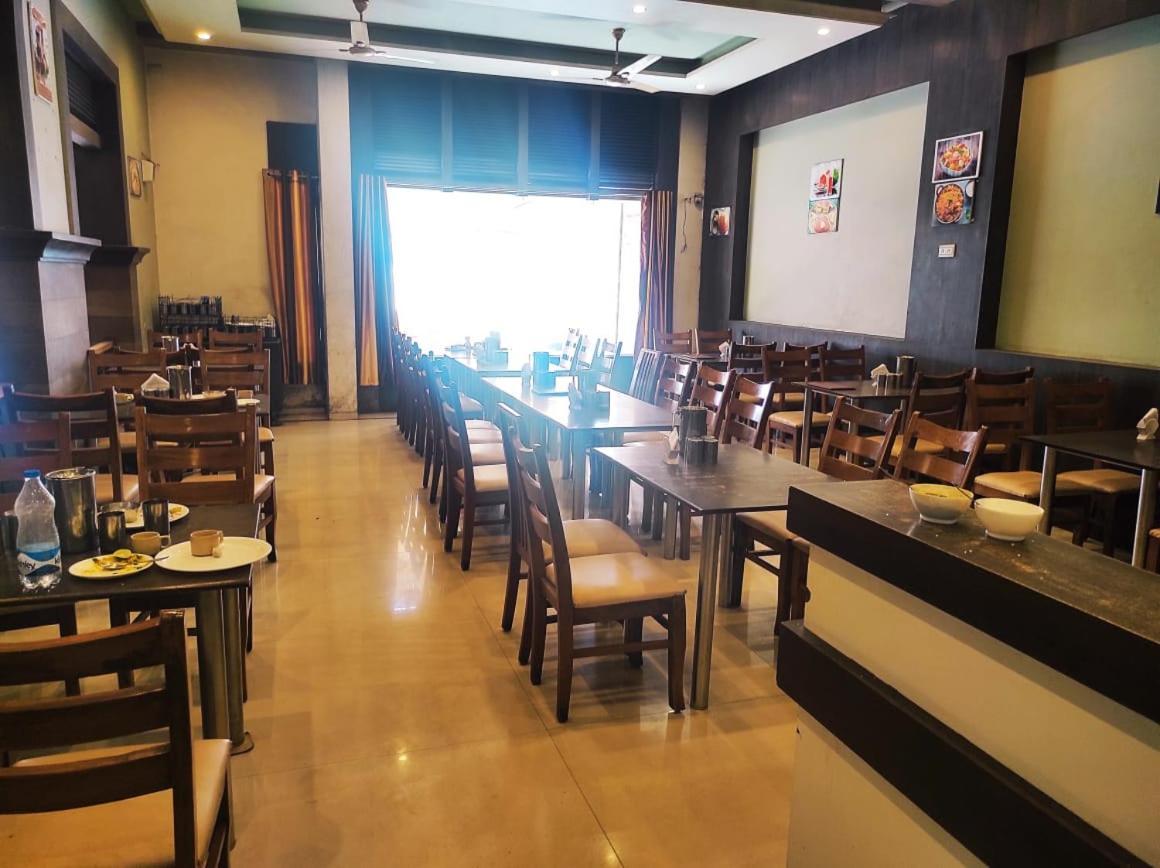 Hotel Sham Suman, Kolhapur- Opposite To Mahalaxmi Temple מראה חיצוני תמונה