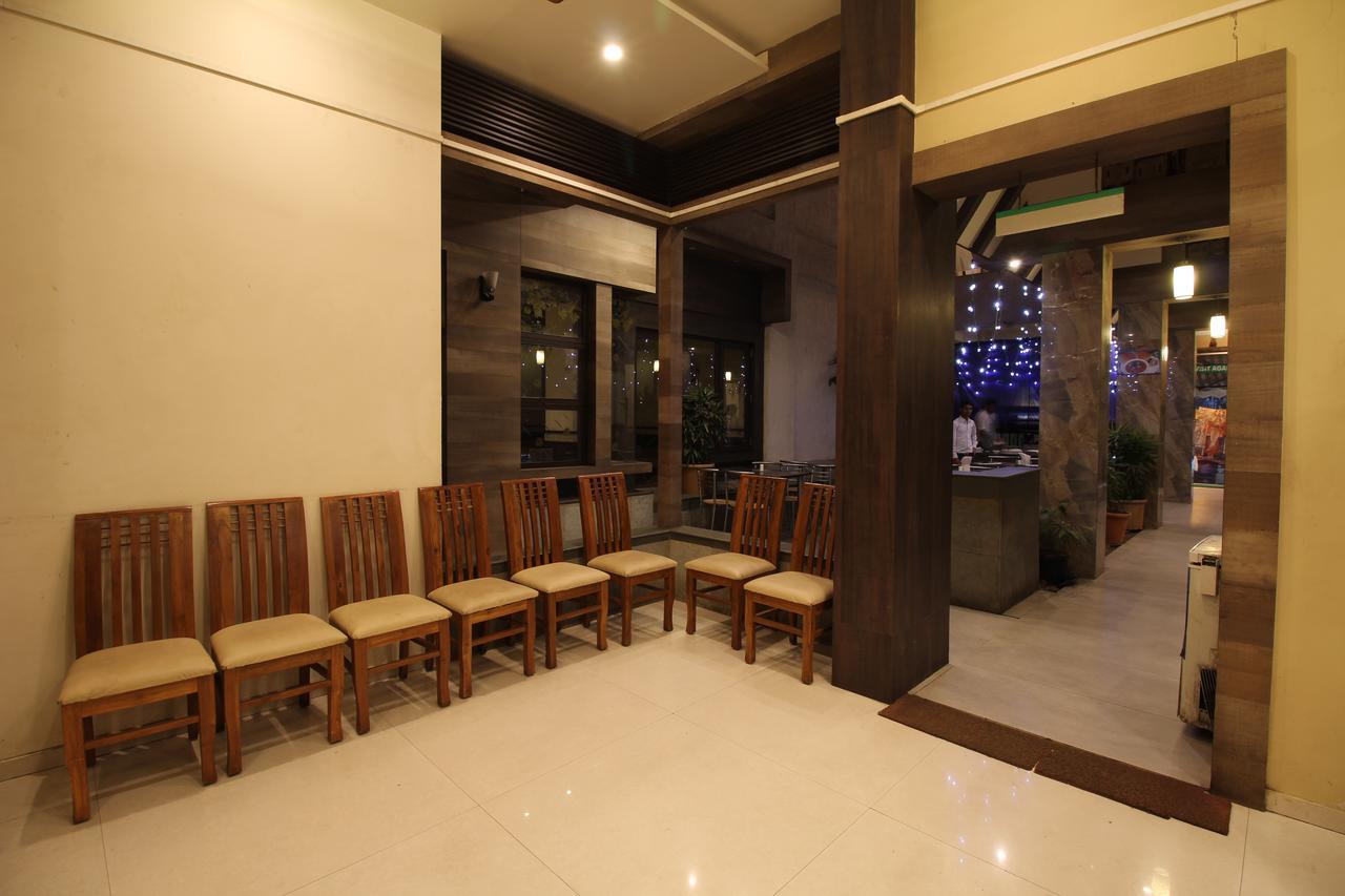 Hotel Sham Suman, Kolhapur- Opposite To Mahalaxmi Temple מראה חיצוני תמונה
