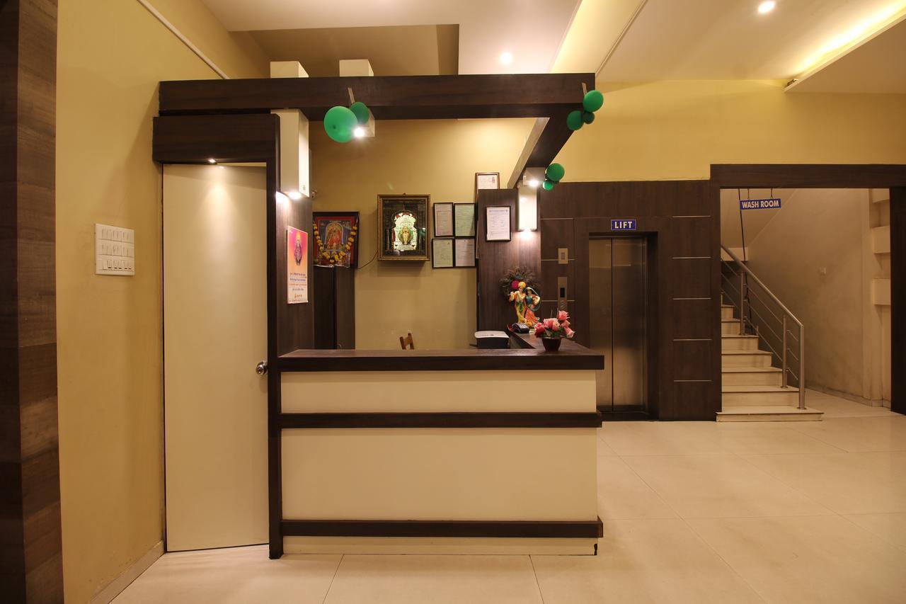 Hotel Sham Suman, Kolhapur- Opposite To Mahalaxmi Temple מראה חיצוני תמונה