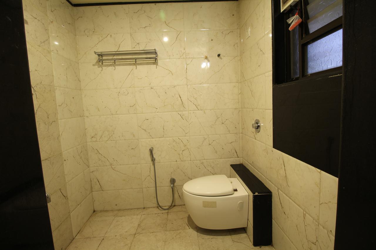 Hotel Sham Suman, Kolhapur- Opposite To Mahalaxmi Temple מראה חיצוני תמונה